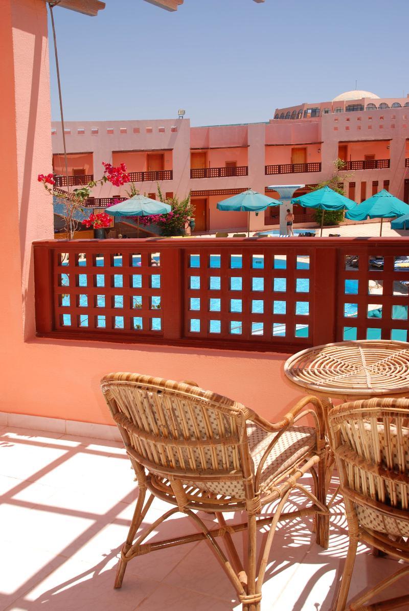 Blend Club Aqua Resort Gurdaka Kültér fotó