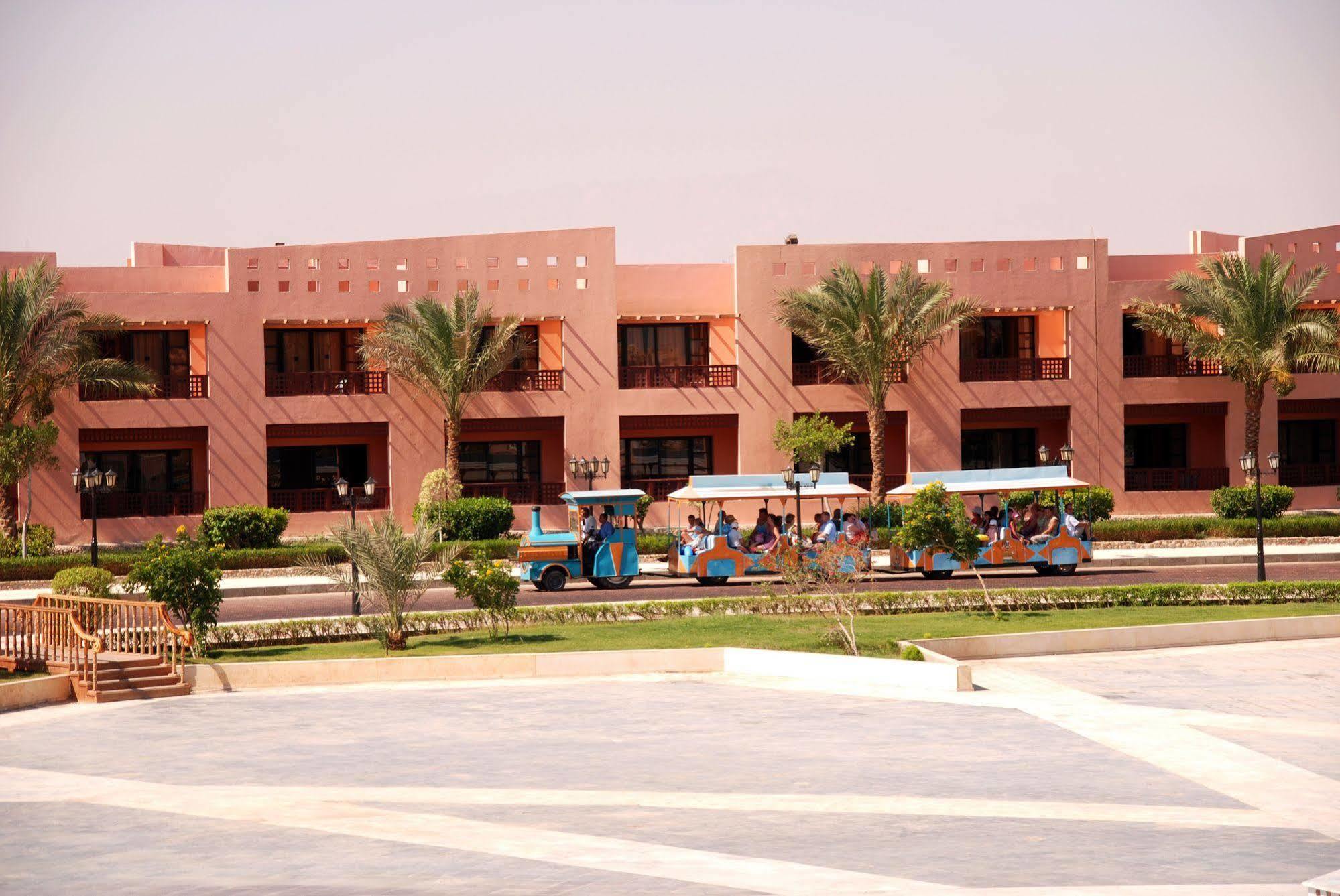 Blend Club Aqua Resort Gurdaka Kültér fotó